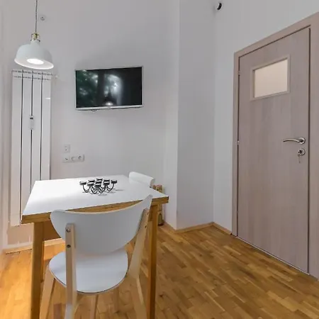 Bright 1bd - Steps From Vitosha Blvd By Flat Mаnager Sofia